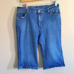 Stylish Blue Women's Denim Shorts